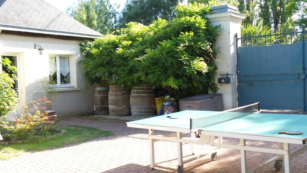 Le Clos De La Chapelle - Gite Les Glycines Екстериор снимка